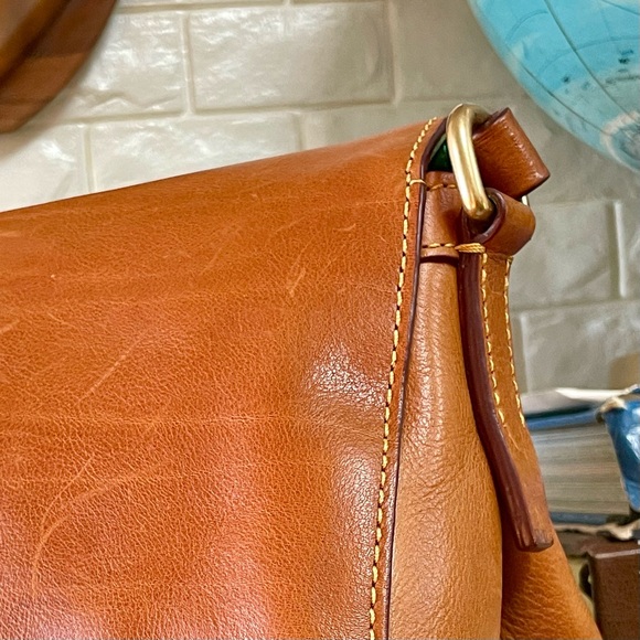 Vintage Dooney & Bourke Florentine Leather Laurel Crossbody Bag Purse - Picture 8 of 16